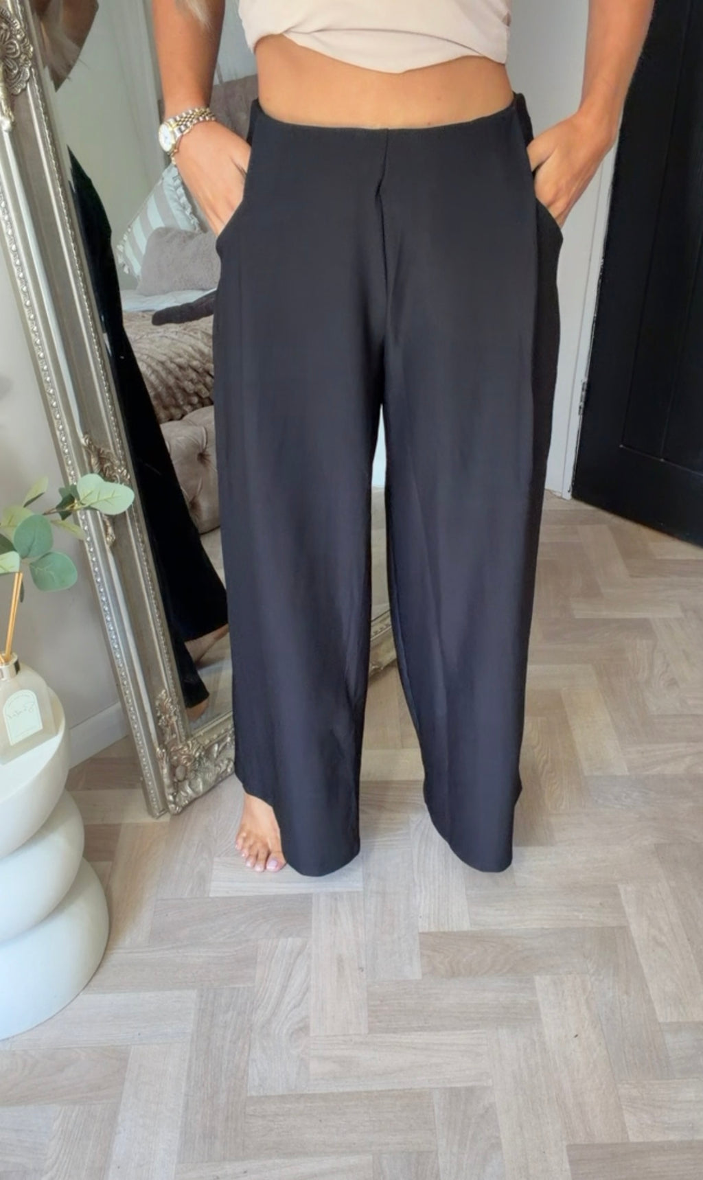 Black stretch tailored trousers (size S/M/L/XL)