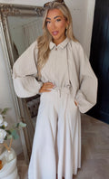 Cream zip up ballon sleeve jacket (size 8-20)